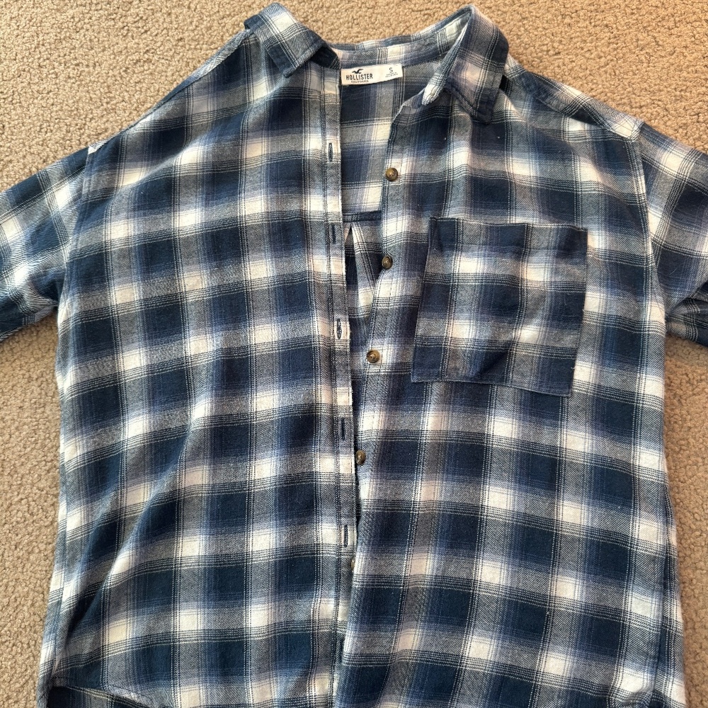 Hollister Blue and White Women's Boyfriend Flannel